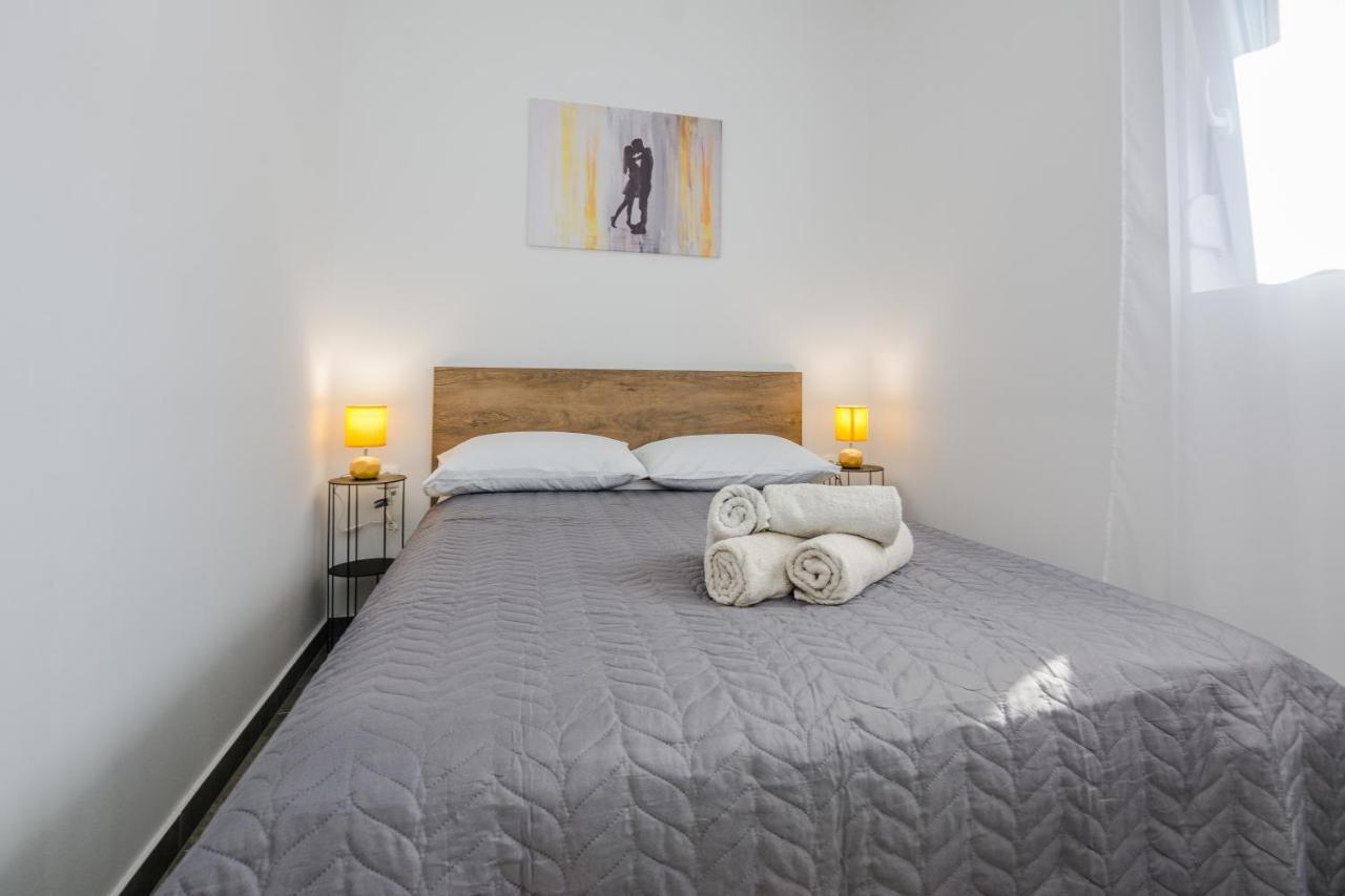 Lovely Apartment M&K In Peaceful Area - Zara Esterno foto