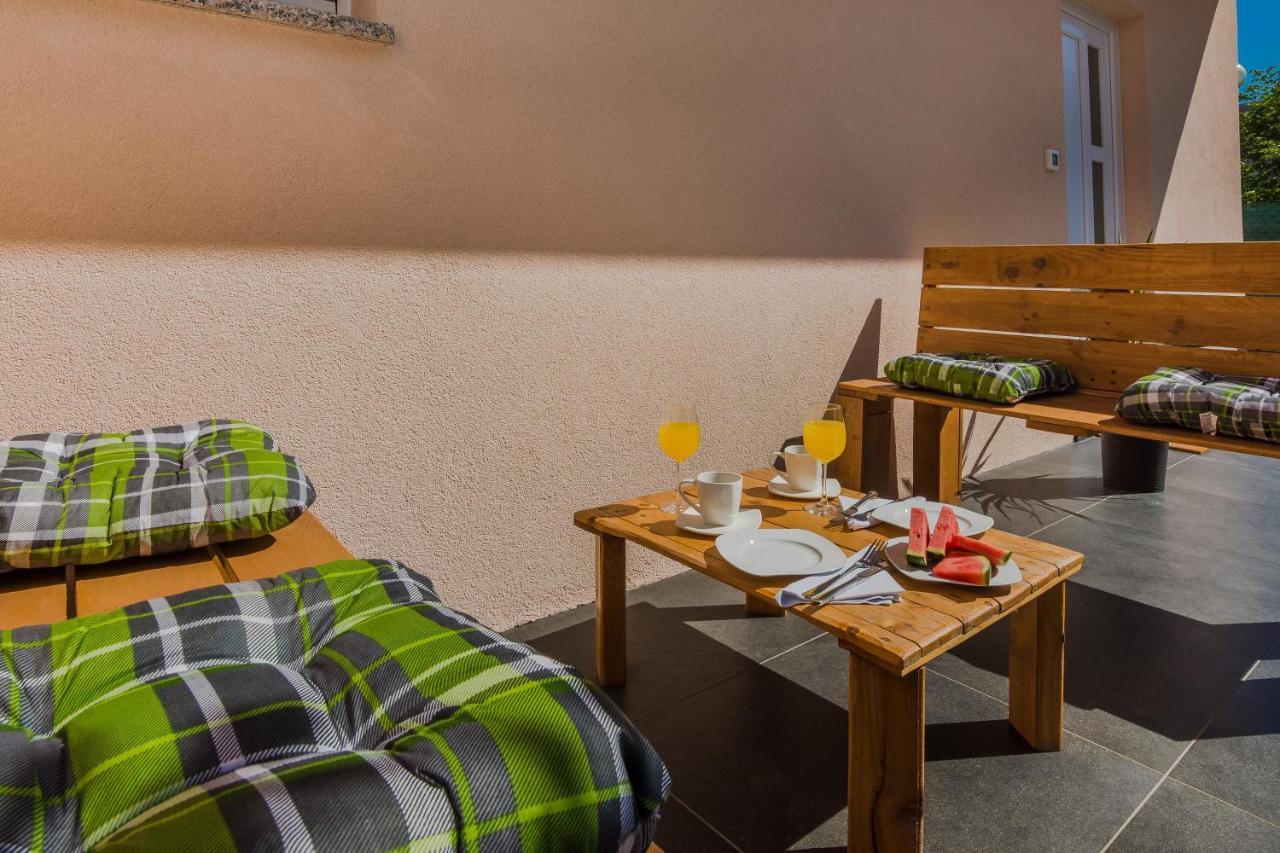 Lovely Apartment M&K In Peaceful Area - Zara Esterno foto