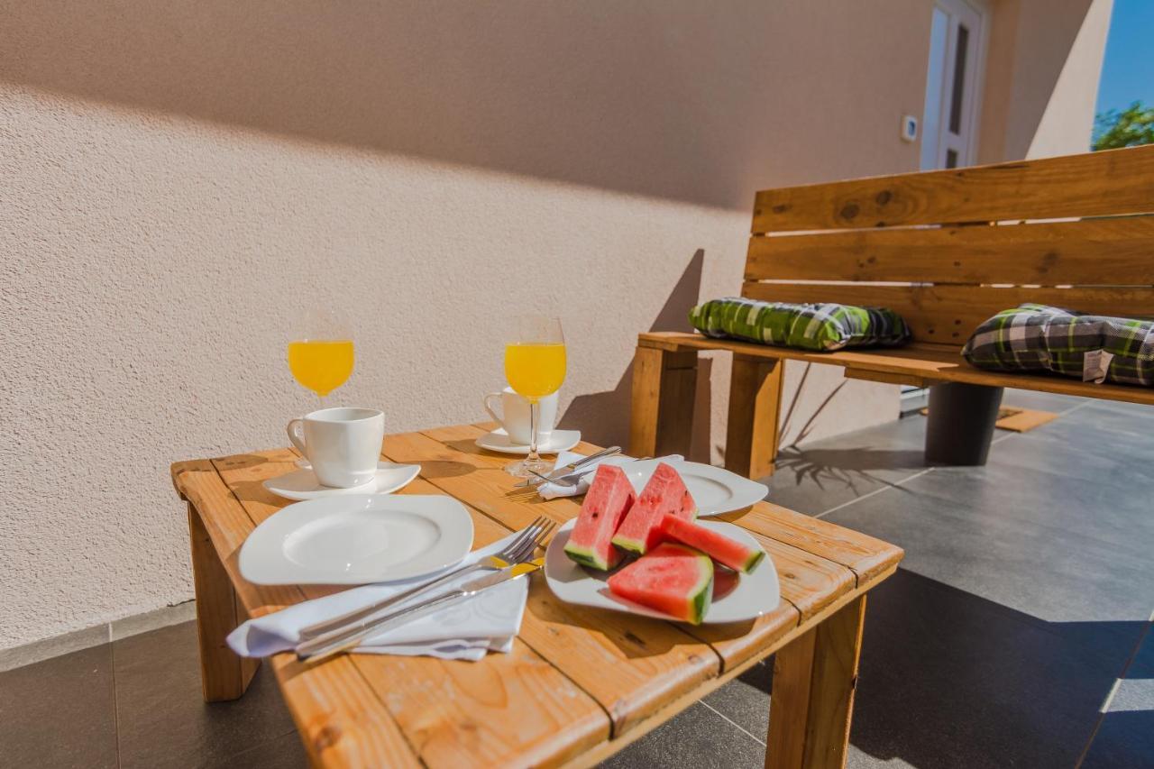 Lovely Apartment M&K In Peaceful Area - Zara Esterno foto